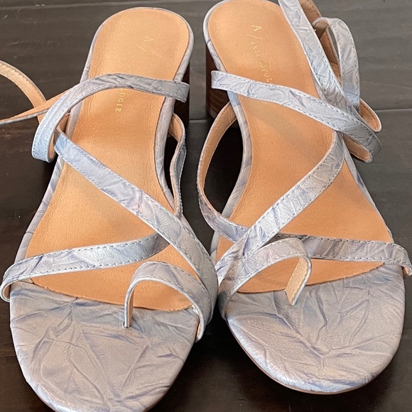 Anthropologie Shoes - BRAND NEW NEVER WORN Strappy Sandals from Anthropologie | Size 8.5W